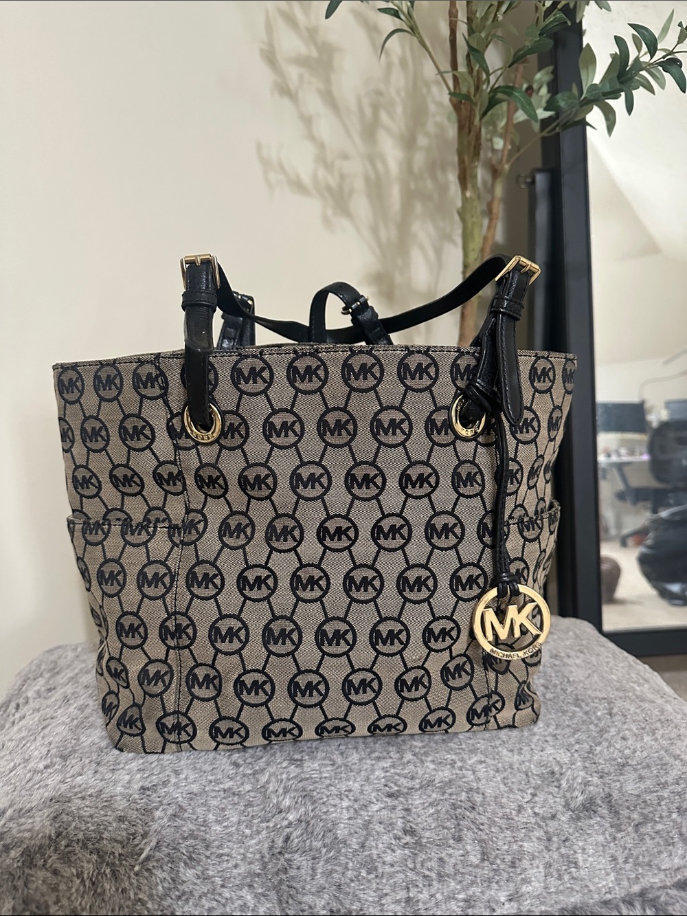Vintage Michael Kors Beige/Brown Jet Set Monogram  Tote with Black Trim